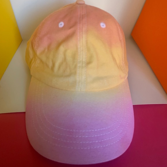 Tie Dye Ombré Hat - Picture 4 of 7